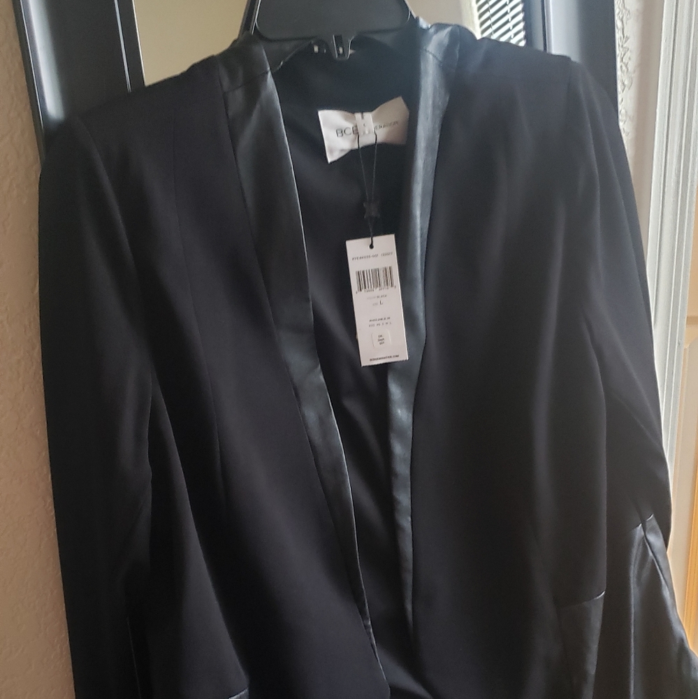 BCBG light blazer with leather lining